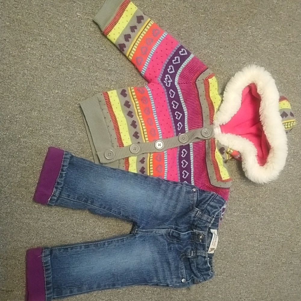Preowned girls sz 12 mos Wonder kids outfit